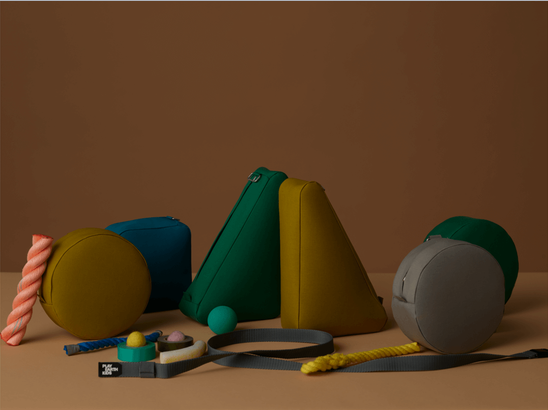 「BLOCK BAG」 かたちであそぶ、かたちをはこぶ-プロダクトデザイナー藤城成貴による、PLAY EARTH KIDS オリジナルプロダクト